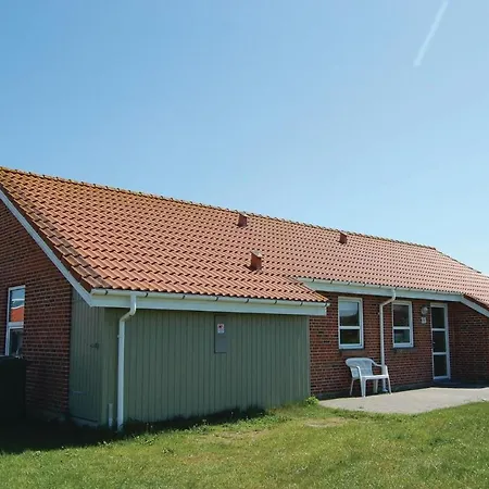 Casa de Férias Beach Front Home In Hvide Sande With Sauna *
