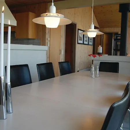 Casa de Férias Beach Front Home In Hvide Sande With Sauna